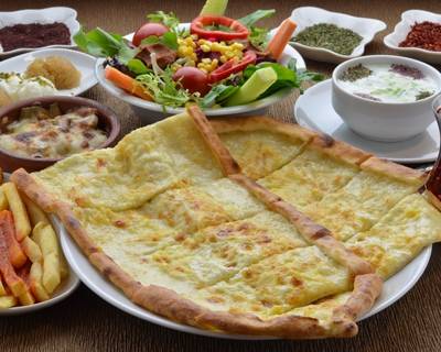 aspava kaşarlı pide